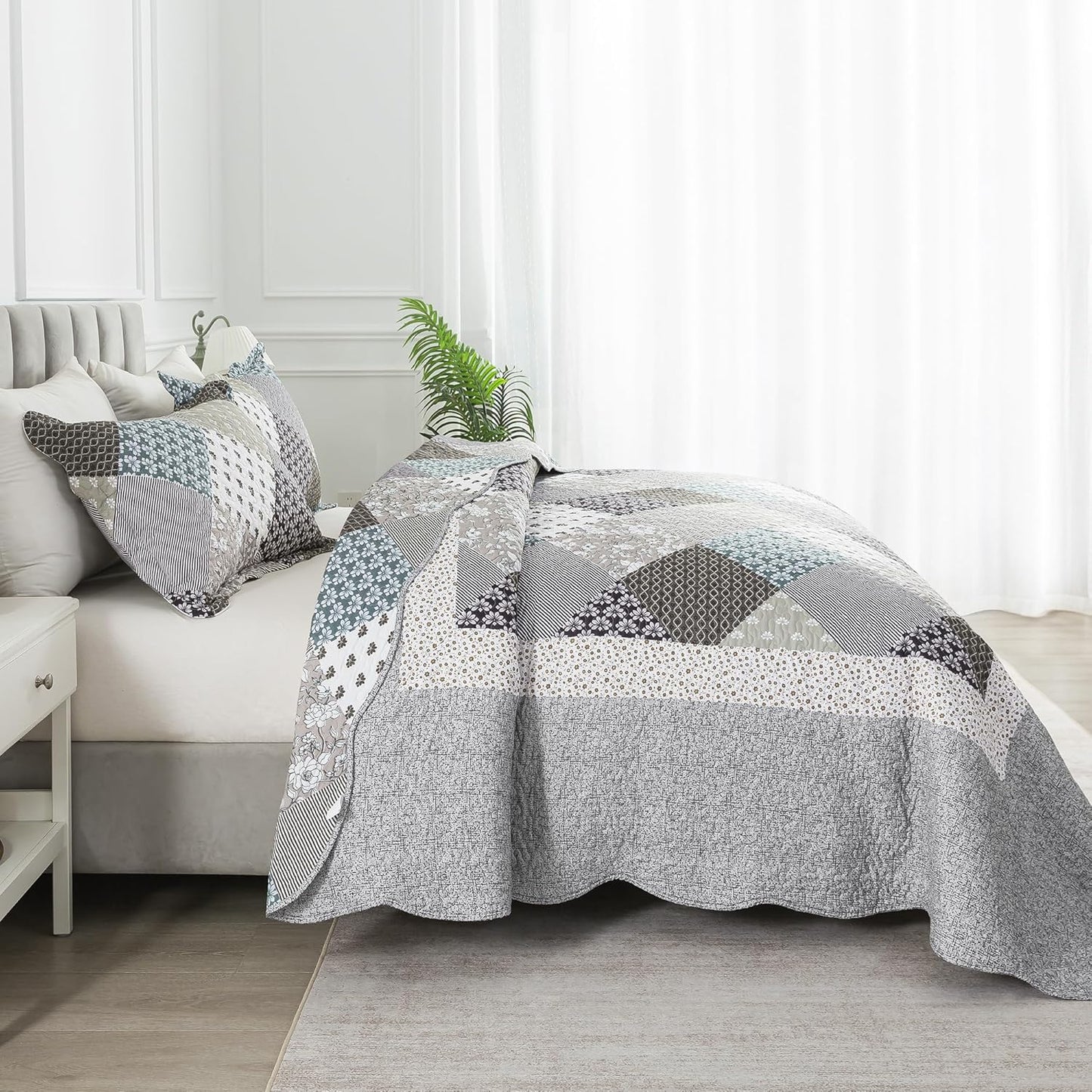 HoneiLife Queen Size Quilt Set - 3 Piece Microfiber Quilts Reversible Bedspreads Patchwork Coverlets Rustic Bedding Set for Queen Bed