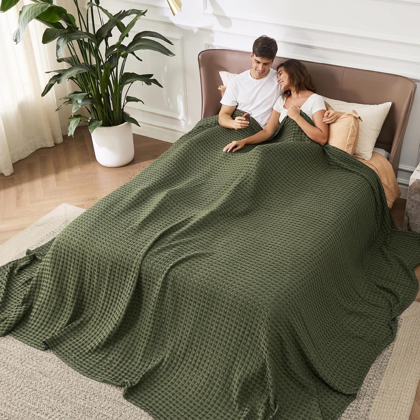 Bedsure Cooling Cotton Waffle Oversized King Blanket - Lightweight Breathable Rayon Derived from Bamboo for Hot Sleepers, Luxury Throws for Bed and Sofa, Green, 120x96 Inches