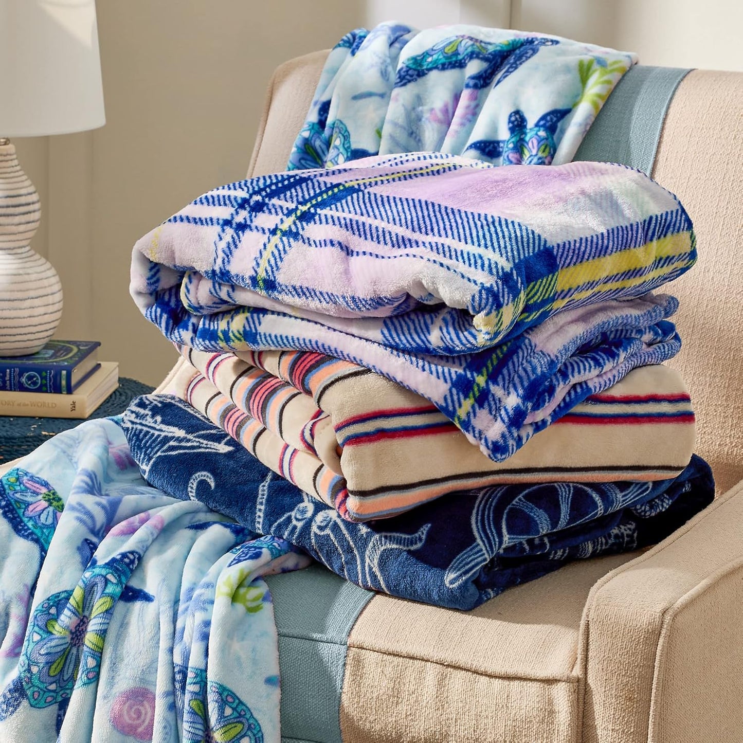 Vera Bradley Women's Disney Fleece Plush Throw Blanket