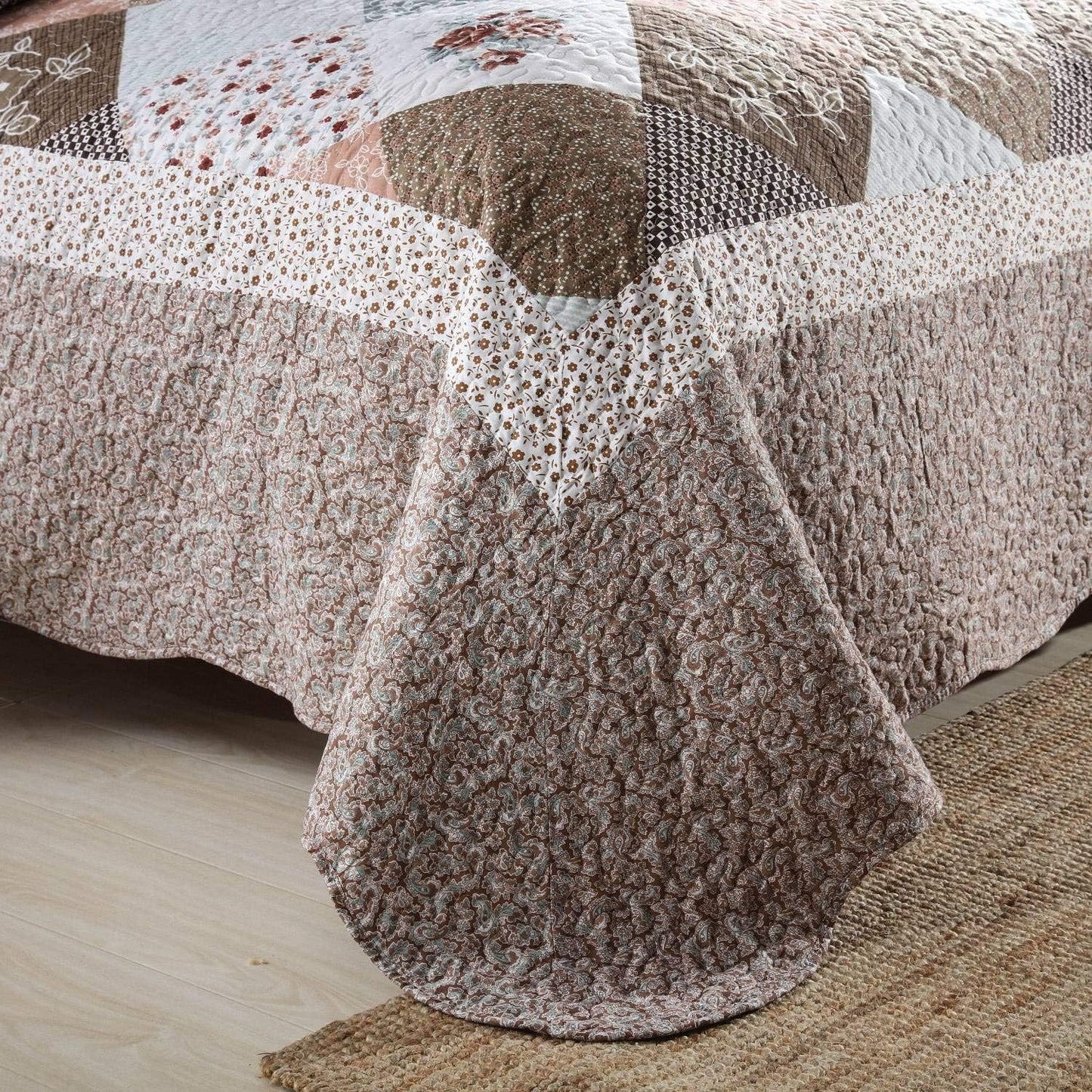 HoneiLife Qversized Queen Quilt - 106"x106" Quilt Sets 3-Piece, Microfiber Bedding Sets Queen Size, Rustic Bedspreads for All Season Use, Patchwork Coverlet for Queen Beds