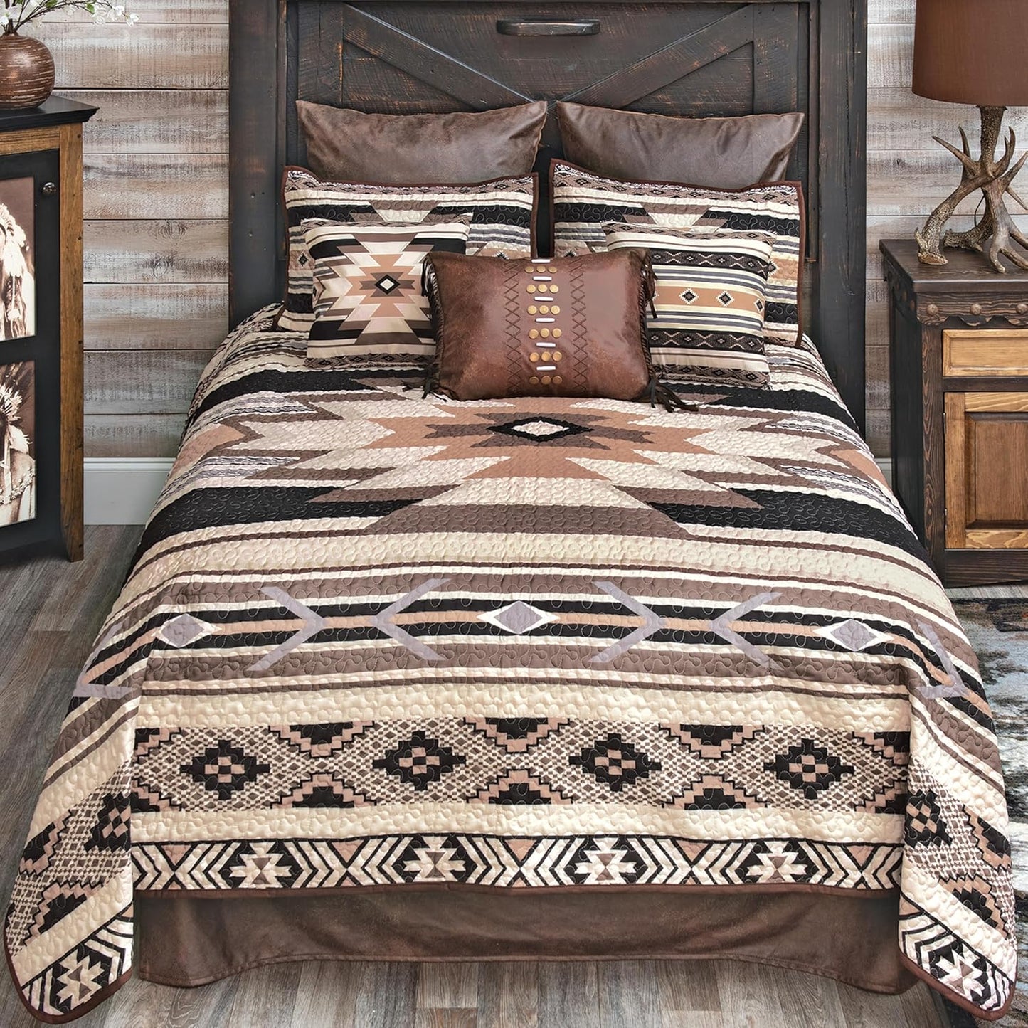 BLACK FOREST DECOR Sunset Crossing King Quilt Set - Lightweight, Southwestern Style Bedding with Bold Geometric Print, Includes Quilt and Shams, Machine Washable