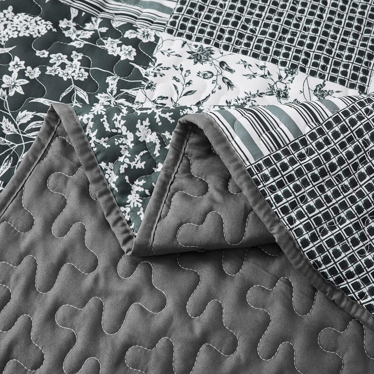 Mybedsoul Black Grey Boho Quilt Set King Size,3 Pieces Plaid Floral Bedspread Coverlet Set for All Season,Patchwork Reversible Bedding Set King 90"x104"