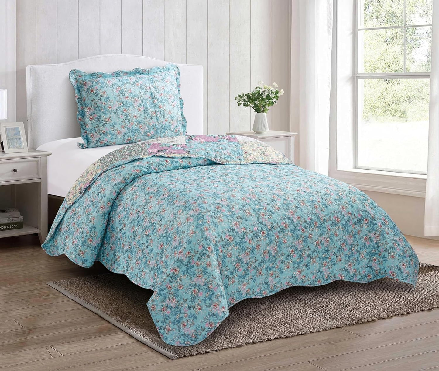 Brilliant Sunshine Lilac Rose Toile Quilt Set, 2-Piece Bedding Sets, Traditional Lively Patchwork Design, Washable, Reversible Bedspread, Soft Lightweight Coverlet, All-Season, Twin/Twin XL, Egg Blue