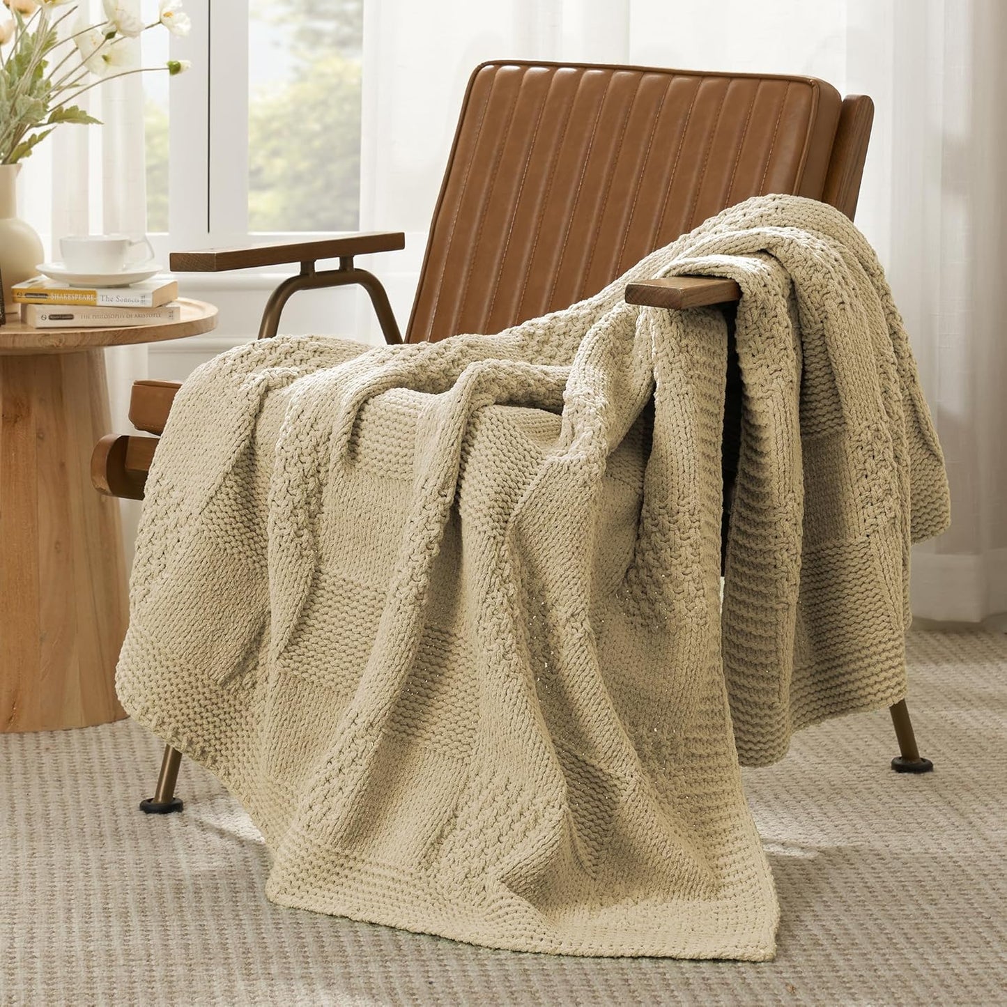 Amélie Home Checkered Chenille Knit Throw Blanket for Couch, Classic Texture Decorative Soft Blanket for Sofa, Chair & Bedroom, 50"x60", Beige