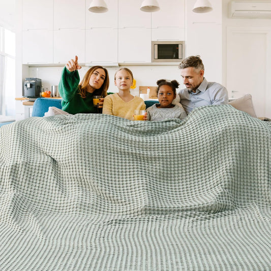 Bedsure Cooling Cotton Waffle Oversized King Blanket - Lightweight Breathable Blankets Rayon Derived from Bamboo for Hot Sleepers, Luxury Throws for Bed and Sofa, Mint Green, 120x96 Inches