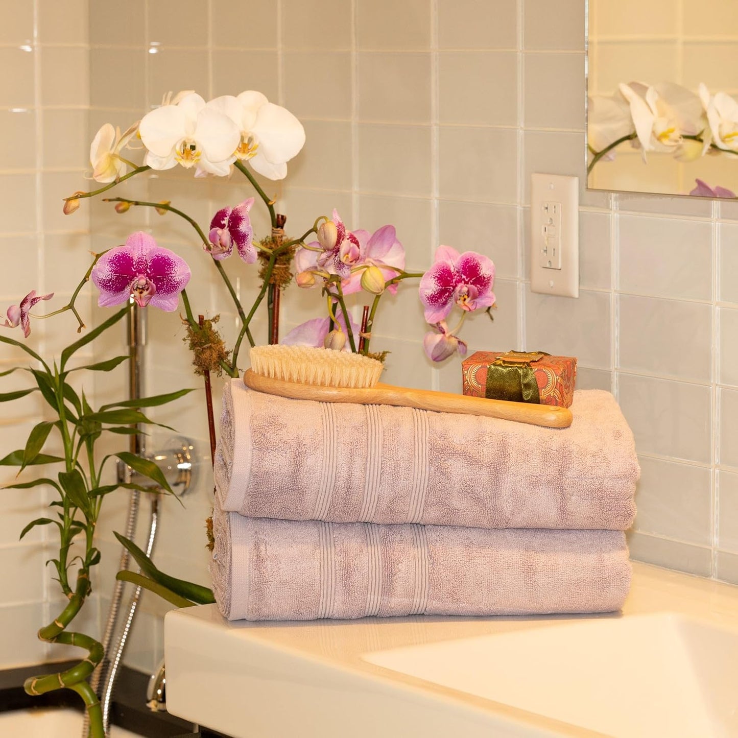 Mosobam Luxury Turkish 6pc Mixed Bath Bundle 2 Sizes for Body Towels and 2 for Mats Lavender Aura 700 GSM & 1000 GSM Bamboo Viscose & Aegean Turkish Combed Cotton