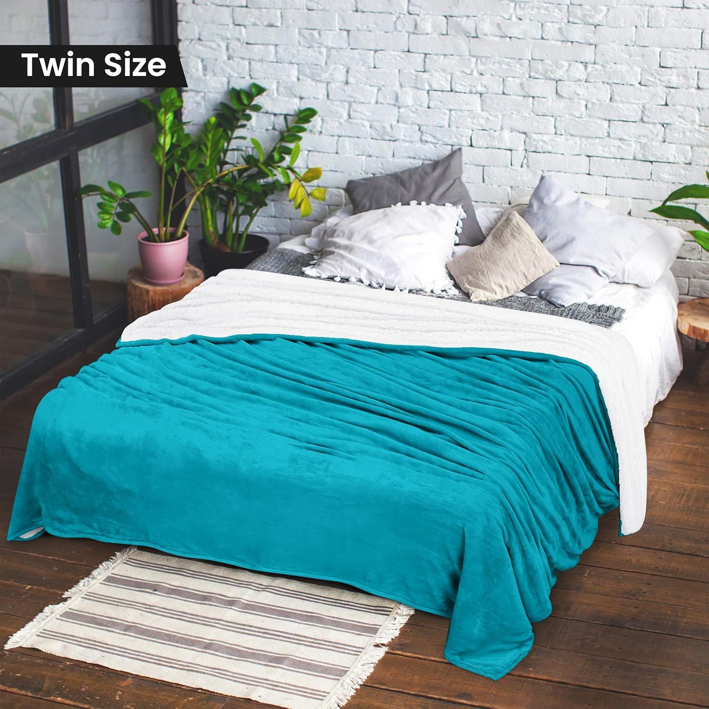 Utopia Bedding Sherpa Blanket Twin Size (Turquoise, 90x66 Inches) - Soft Lightweight Plush Fleece Reversible Blanket for Bed, Sofa, Couch, Camping and Travel