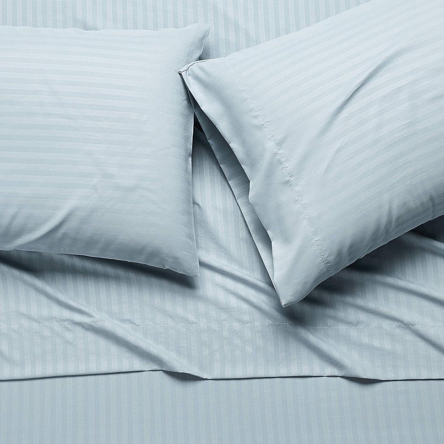 Amazon Basics Deluxe Microfiber Bed Sheets Full Size, 4-Piece, Spa Blue Striped