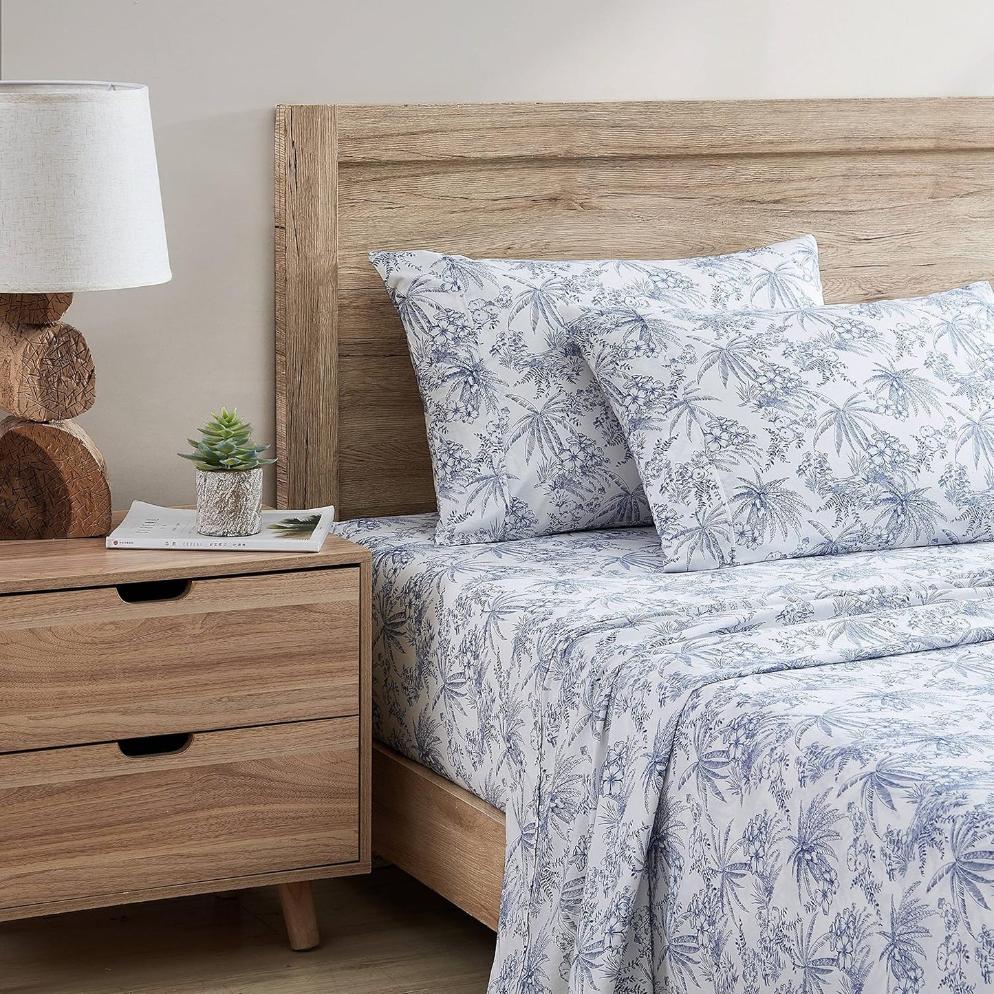 Tommy Bahama - Queen Size Sheets Set, Crisp & Tailored Cooling Sheets with a Smooth Cotton Percale Lightweight Feel - Bed Sheets with Matching Pillowcases & Fitted Sheet (Pen and Ink Palm Blue)