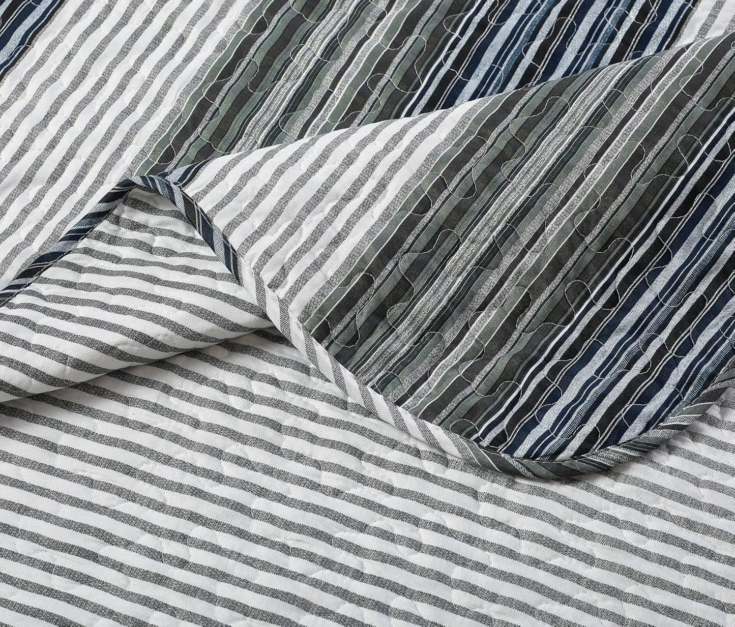 Brilliant Sunshine Multi Grey Stripes Patchwork, 3-Piece Quilt Set with 2 Shams, Reversible Bedspread, Soft Lightweight Coverlet, All-Season, Full/Queen, Multi Grey