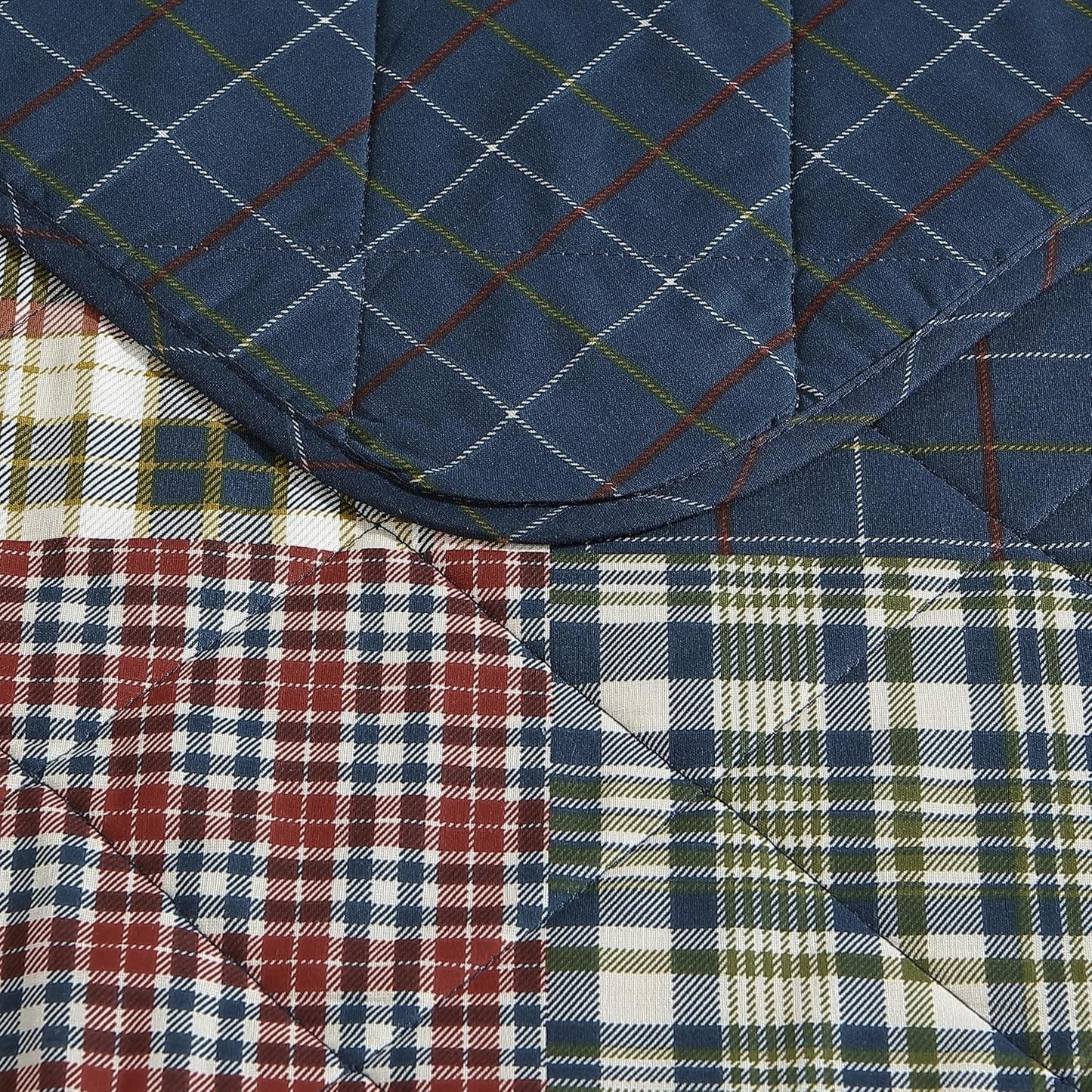 Eddie Bauer - Twin Quilt Set, Cotton Reversible Bedding with Matching Sham, Luxurious Bedding Set (Madrona Navy/Red, Twin)