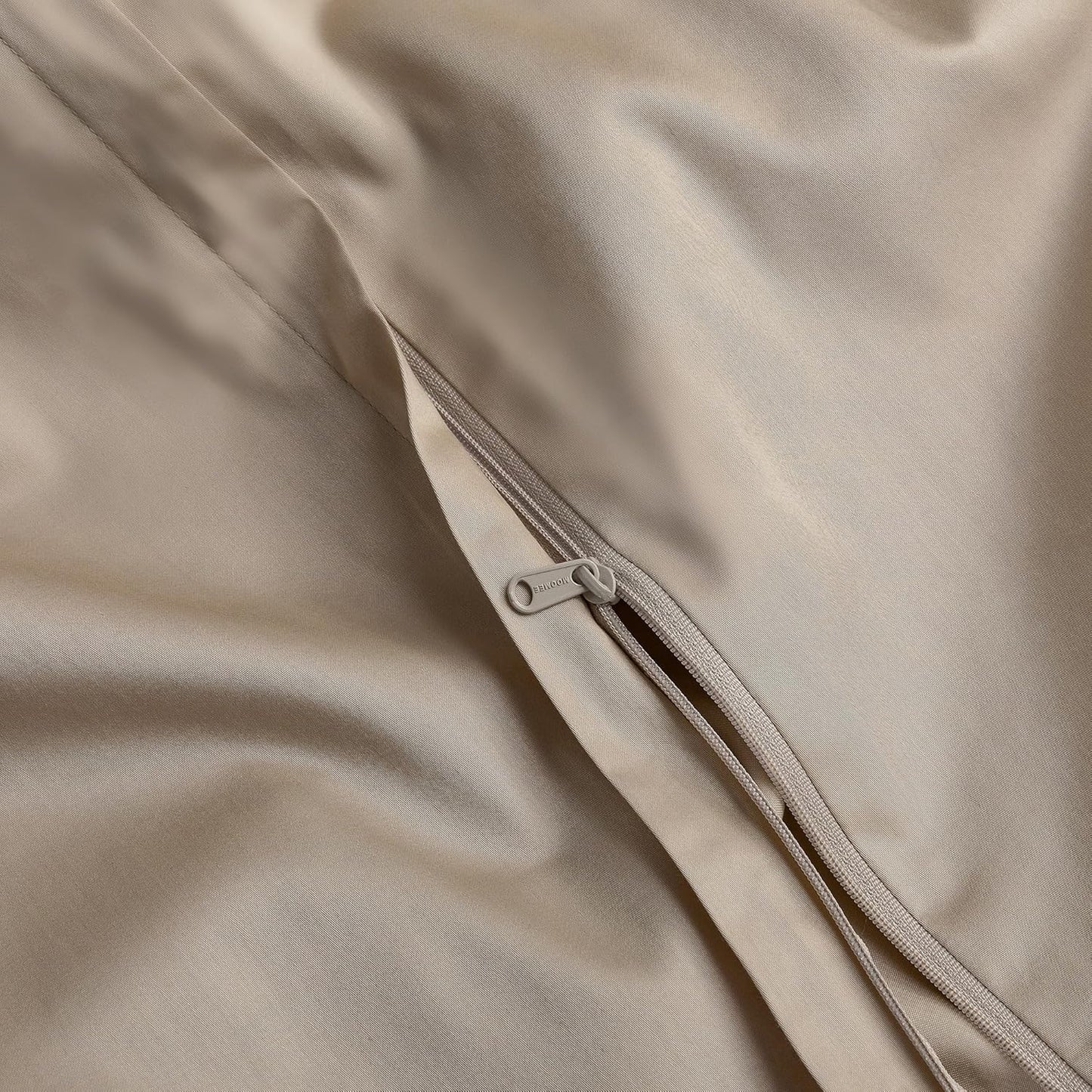 MooMee Duvet Cover Set 100% Extra Long Staple Cotton 600 Thread Count Silky Sateen Smooth Luxury Soft Breathable Durable Hotel Quality Bedding, 3 Pieces (Taupe, Queen 90"x90")