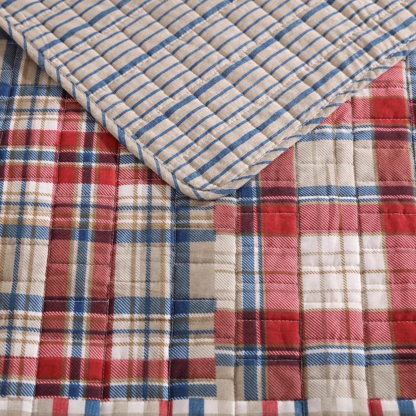 Eddie Bauer - Queen Quilt Set, Reversible Cotton Blend Bedding with Lightweight Feel, 3 Piece Bed Set with Matching Pillowcases (Hawthorne Brown)