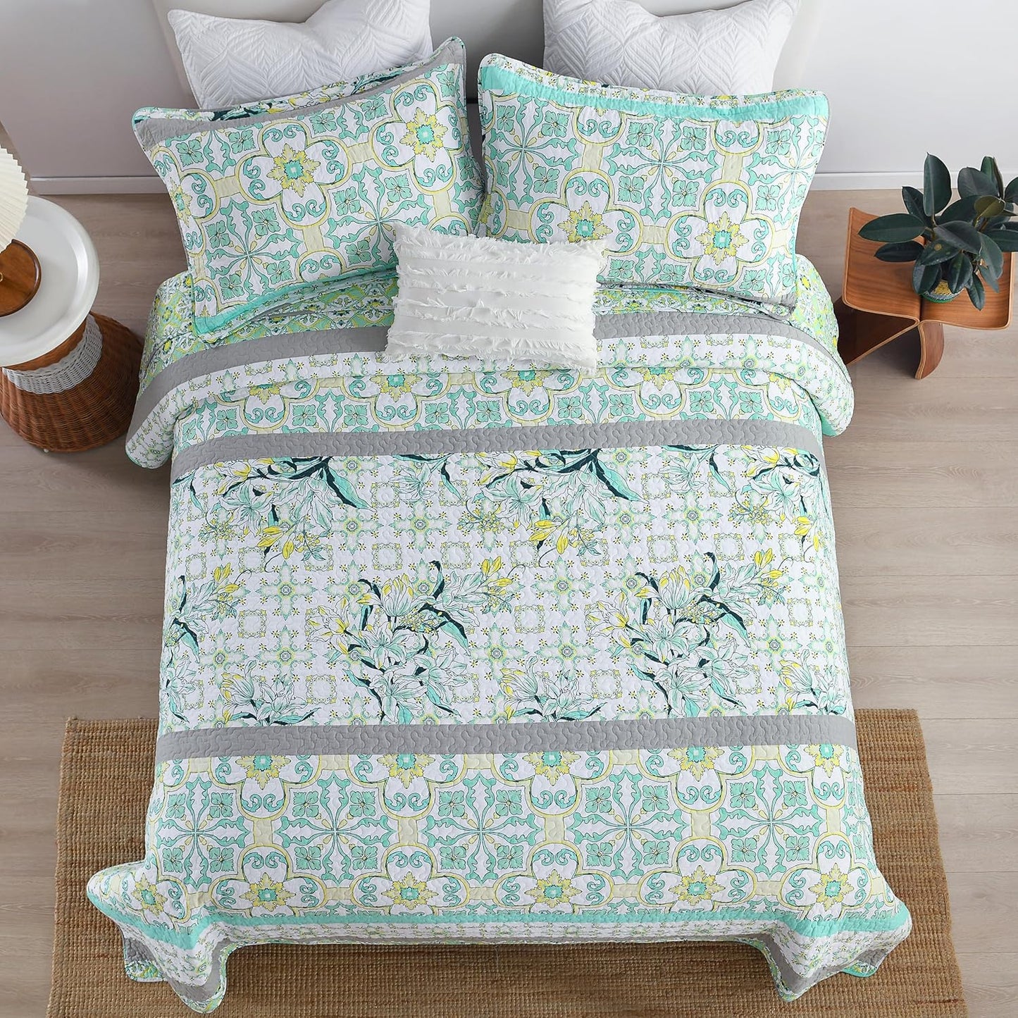 Homzard Sage Green Quilt King Size, Green Floral Quilt King，Cotton Comforter Set (106 * 98 Inches)