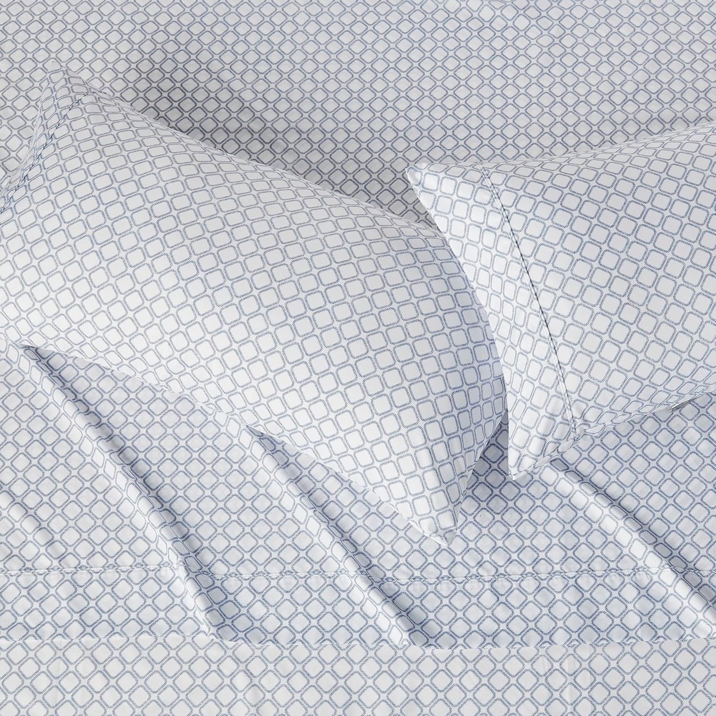 Amazon Basics Lightweight Microfiber 4-Piece Bed Sheet Set, Aqua, Printed, King