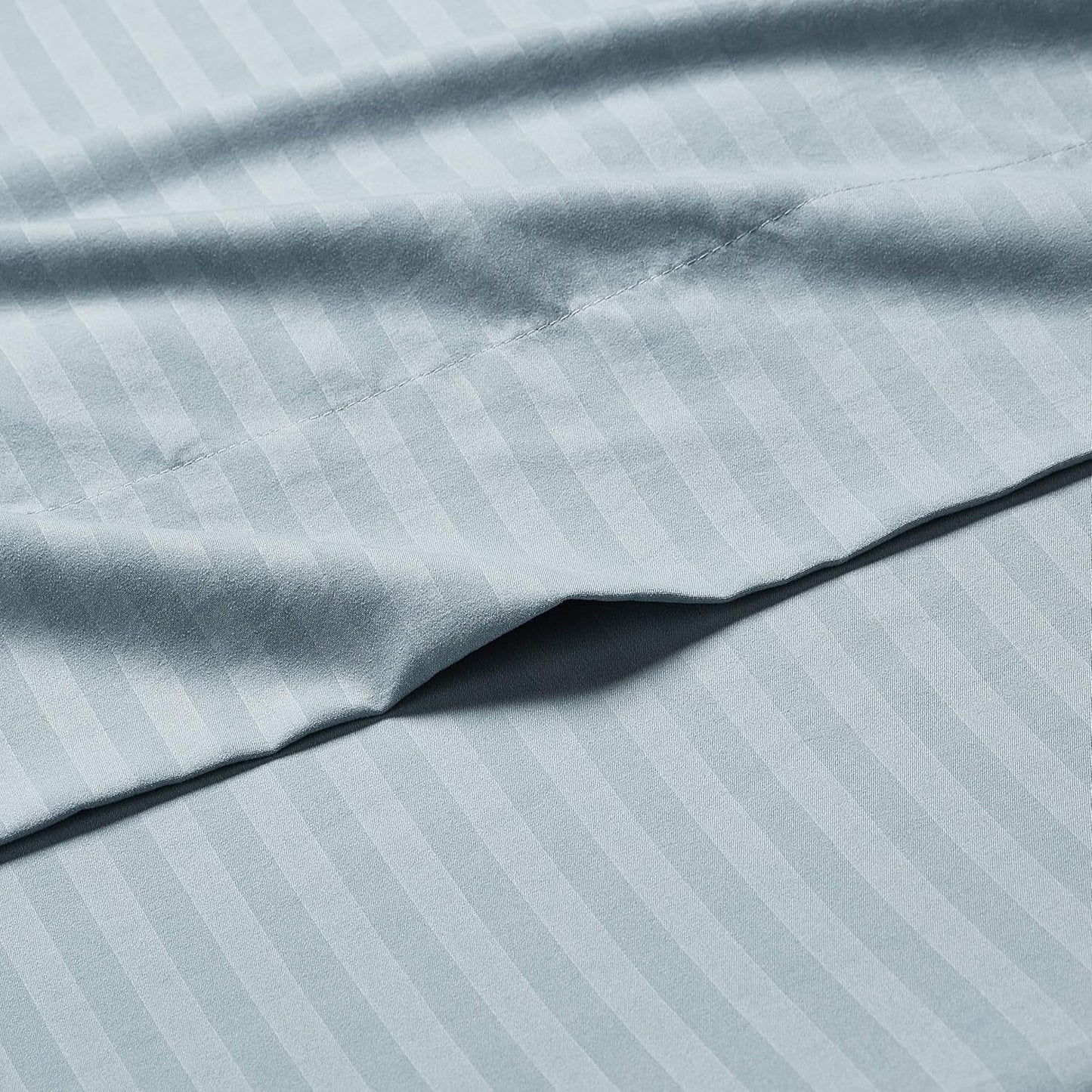 Amazon Basics Deluxe Microfiber Bed Sheets Full Size, 4-Piece, Spa Blue Striped