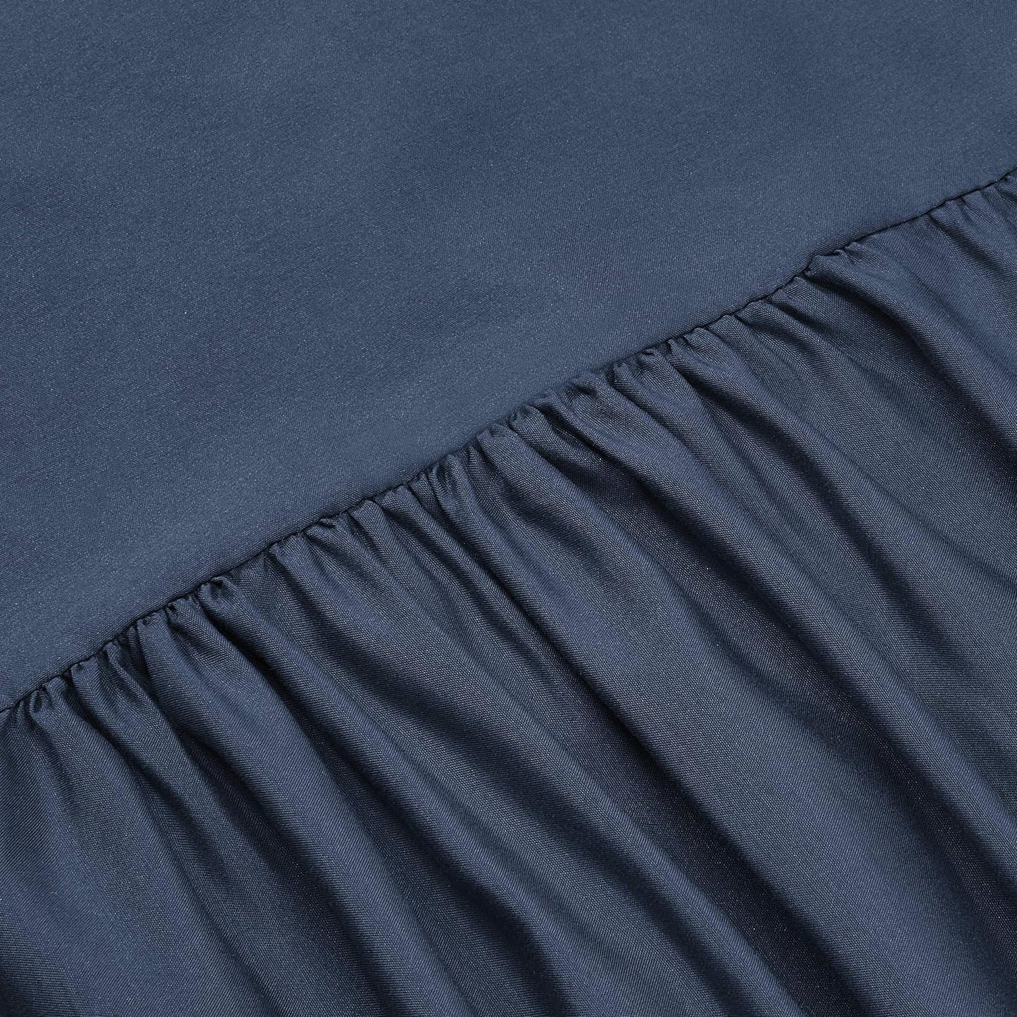 Amazon Basics Lightweight Ruffled Bed Skirt, Classic Style, Soft and Stylish 100% Microfiber with 16" drop-Queen, Navy Blue, Solid