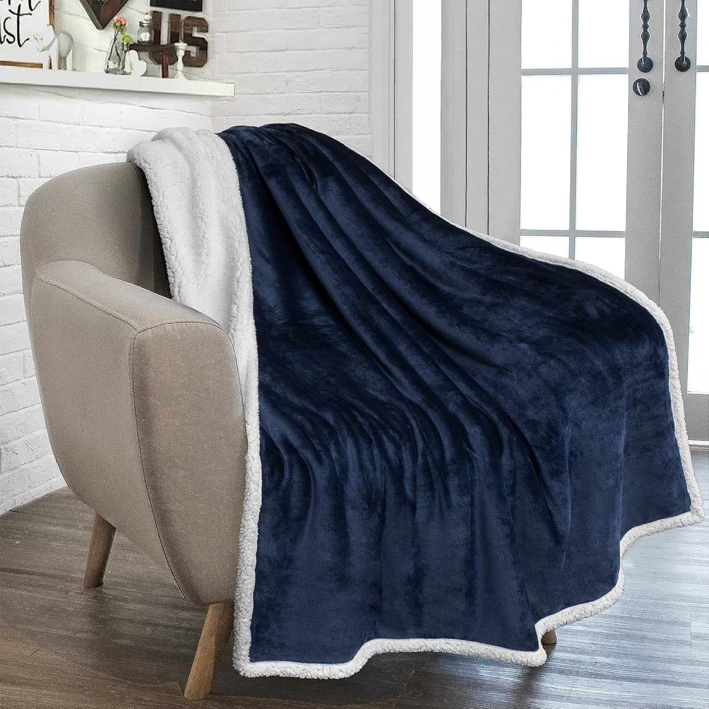 PAVILIA Sherpa Fleece Throw Blanket for Couch, Twin Size, Navy Blue, Plush Soft Fuzzy Sofa Blanket, Cozy Reversible Winter Throw for Women Men, 60x80 Inches